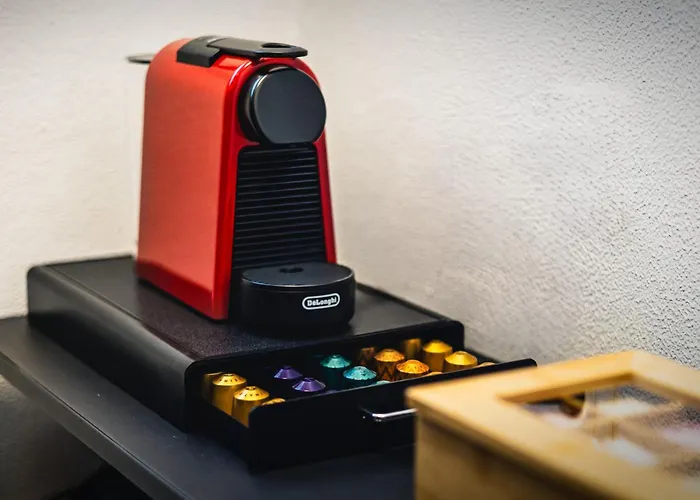 Modernes In Mit Netflix & Balkon