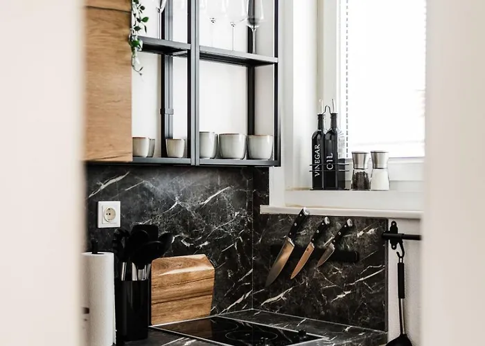 Modernes In Mit Netflix & Balkon 公寓